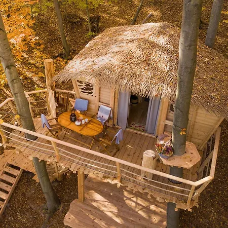 Happy Tree House Campsite Betliar